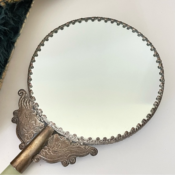 Vintage hand held vanity mirror jade handle silver tone birds floral metal - Picture 7 of 11